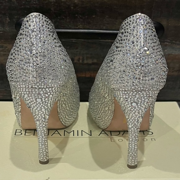 BENJAMIN ADAMS LONDON Charley Ivory Duchesse Silk size 9.5 - Picture 8 of 10